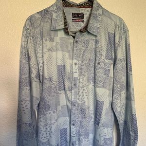 It’s light blue color, LON NYC brand,USA XL shirt.